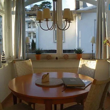 Deutsches Haus Ferienwohnung 2 * Binz