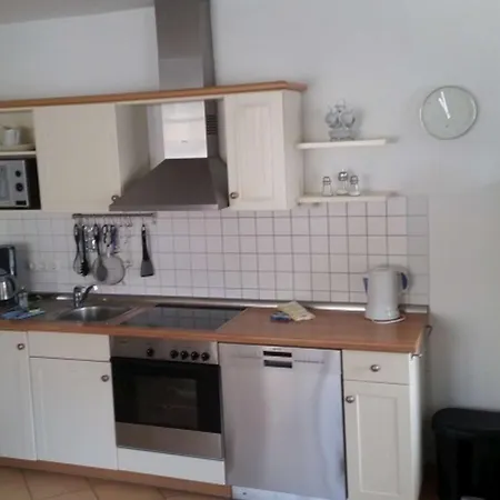Deutsches Haus Ferienwohnung 2 * Binz