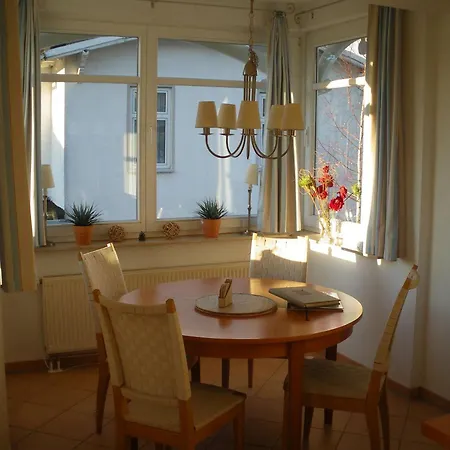 Deutsches Haus Ferienwohnung 2 Binz